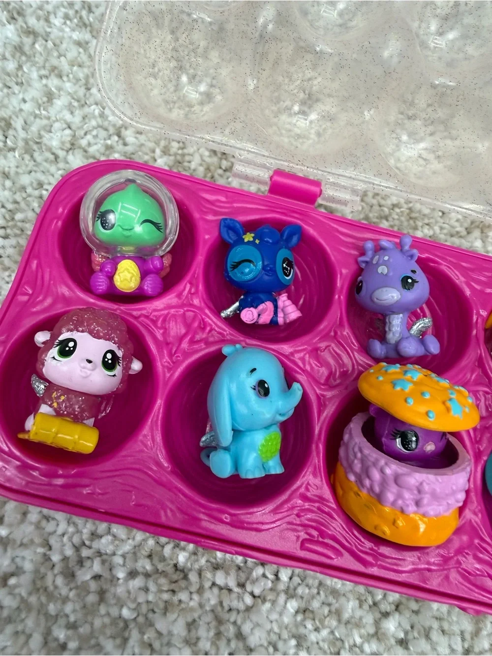 Hatchimals Colleggtibles Lot of 12 in Egg Carton